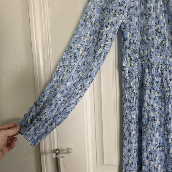 🔥5 FOR $25🔥NWT Lightweight Long Sleeve Blue Floral Stretchy Dress, XL - Picture 3 of 7